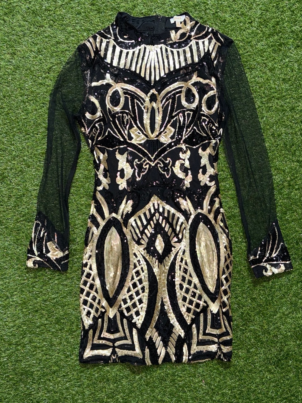 Black & Gold Sequin Long-Sleeve Sheath Dress